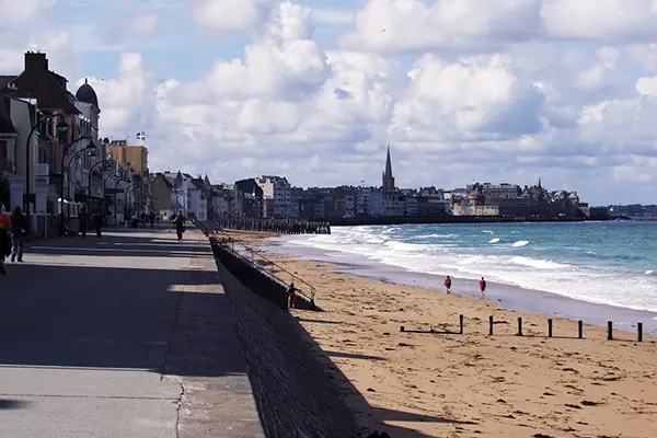 Capeos a implanté un cabinet d'expertise comptable à St Malo.